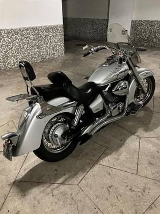 HONDA SHADOW 750 